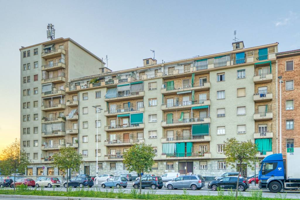 Appartamento in vendita a Torino corso Venezia, 3