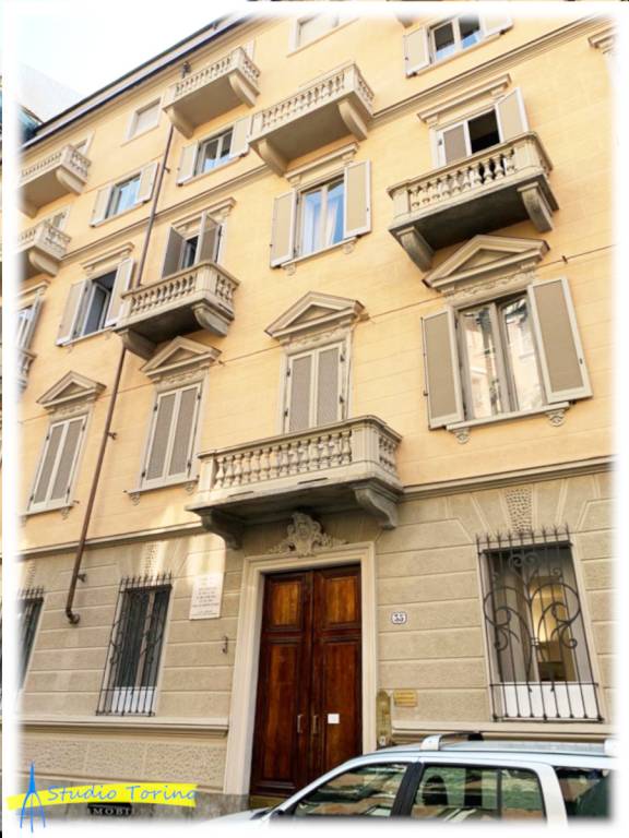 Appartamento in affitto a Torino via Alfonso La Marmora, 35