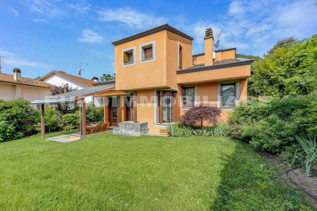 Villa in vendita a Brescia via Sant'Emiliano, 9
