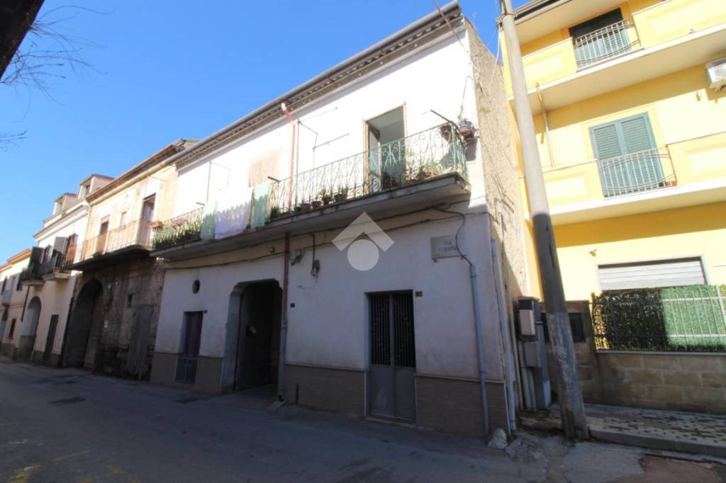 Casa Indipendente in vendita a Casagiove via s. Leucio, 17