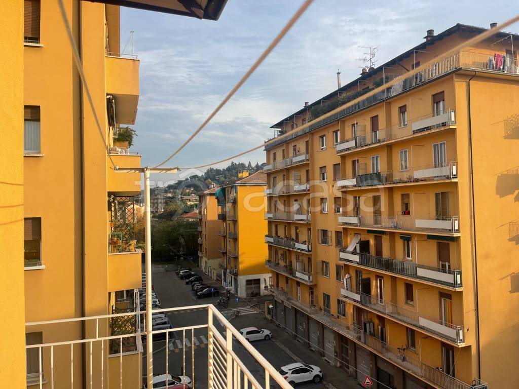 Appartamento in vendita a Bologna via Eugenio Curiel