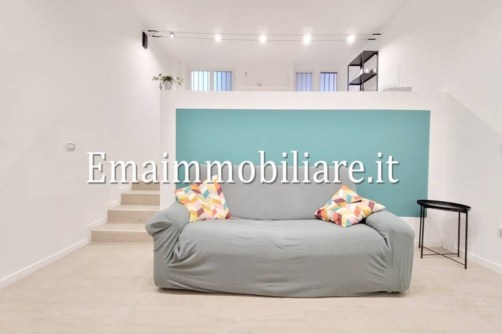 Appartamento in vendita a Milano via Giovanni Meli, 36