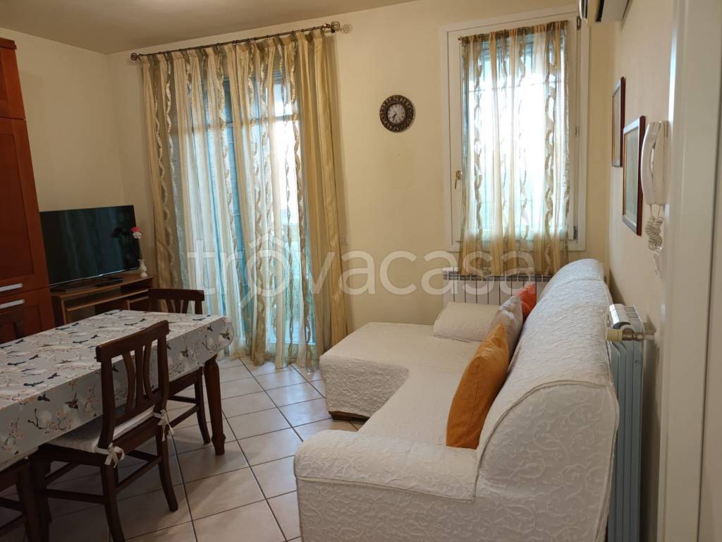Appartamento in in vendita da privato a Montichiari via Luigi Pirandello, 26