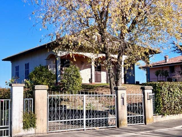 Villa in vendita a Montechiarugolo la Fratta