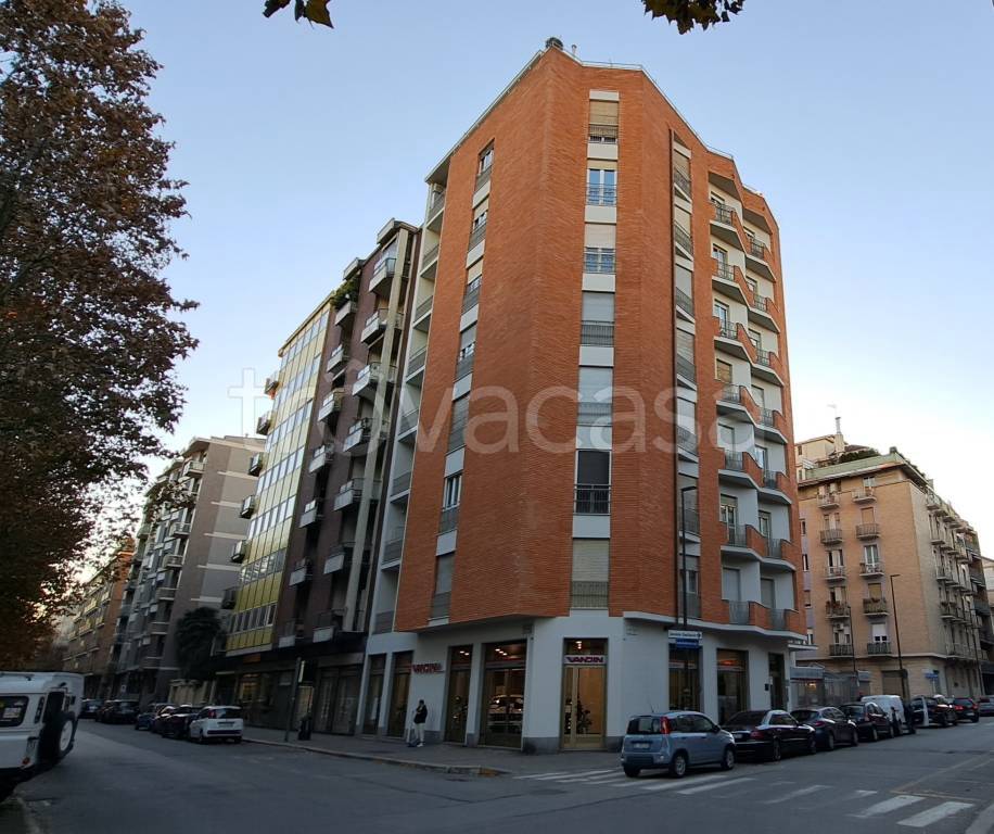 Appartamento in vendita a Torino via Giacinto Pacchiotti, 1