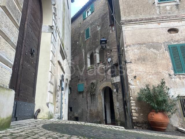 Appartamento in vendita a Castel Madama vicolo Vincenzo Testa, 2