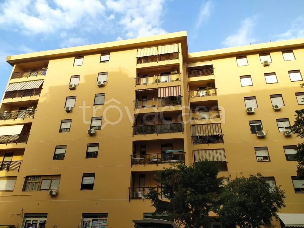 Appartamento in vendita a Palermo via Imera, 56