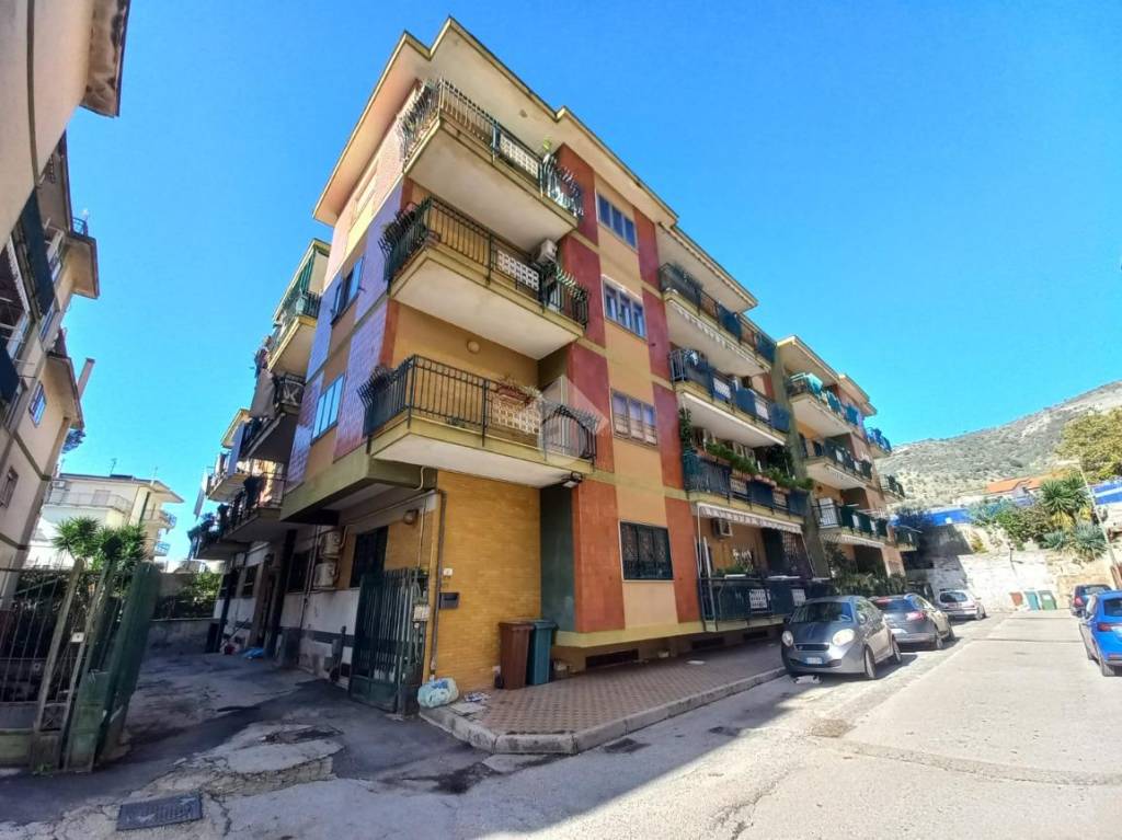 Appartamento in vendita a Santa Maria a Vico via Giovanni Gronchi, 27