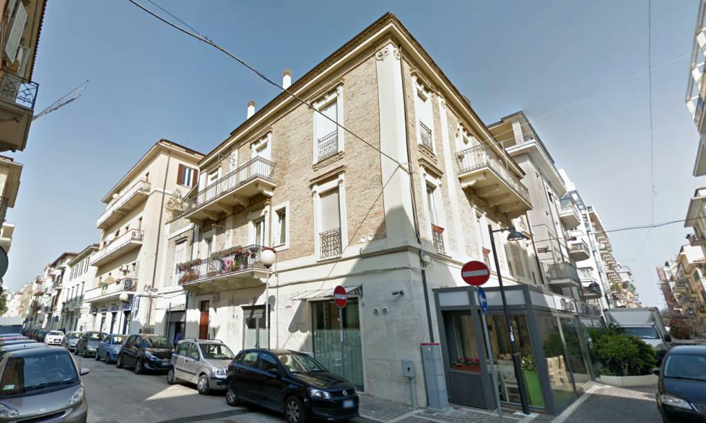 Appartamento in vendita a Pescara via Carlo Poerio