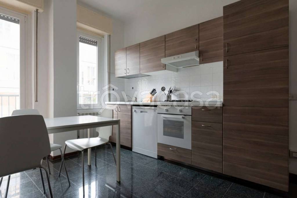 Appartamento in affitto a Milano viale Romagna 15