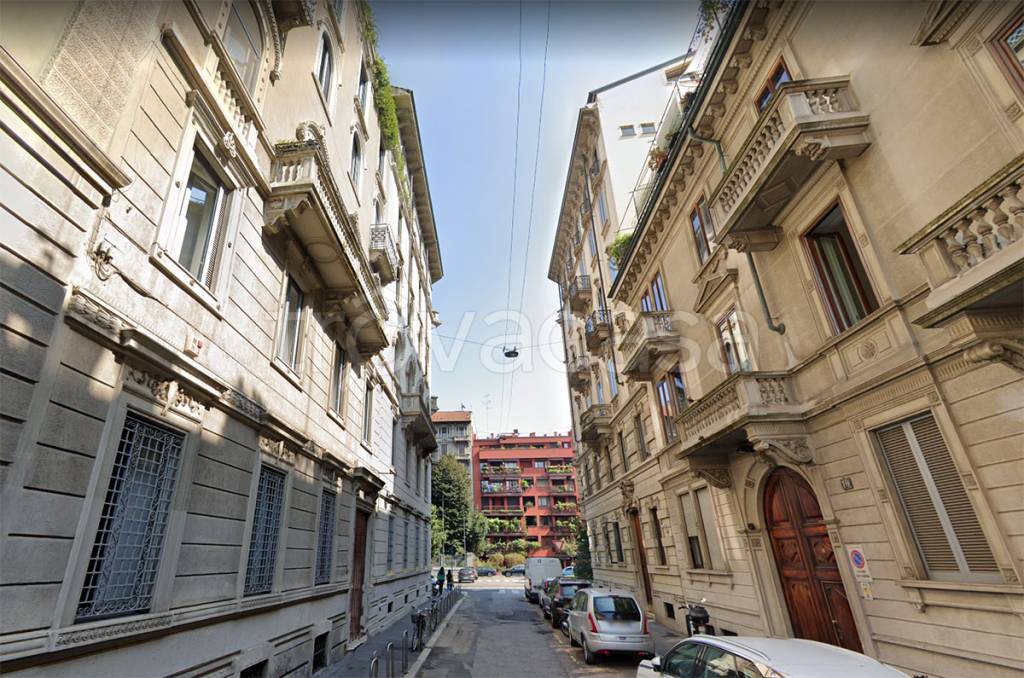 Appartamento in affitto a Milano via Vincenzo Bellini