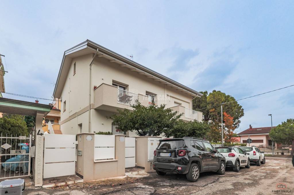 Appartamento in vendita a Riccione viale Adige