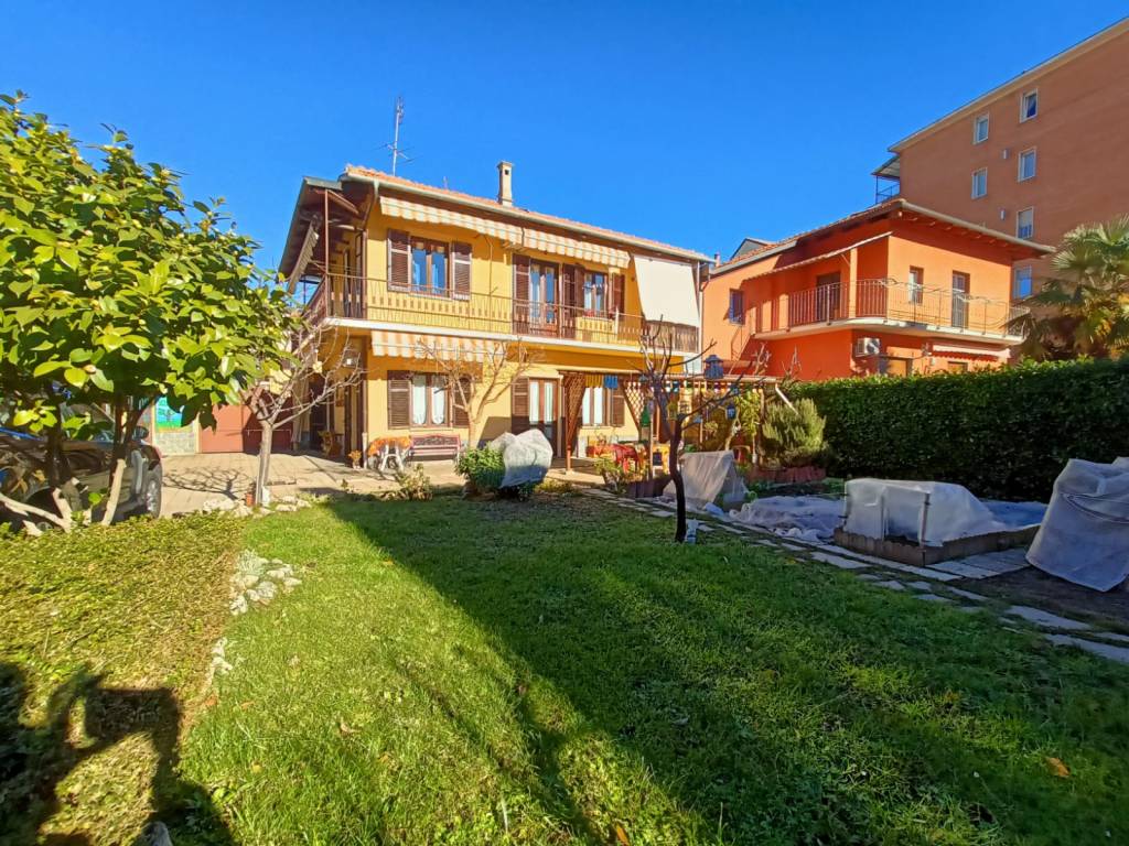 Villa Bifamiliare in vendita a Orbassano via Molini