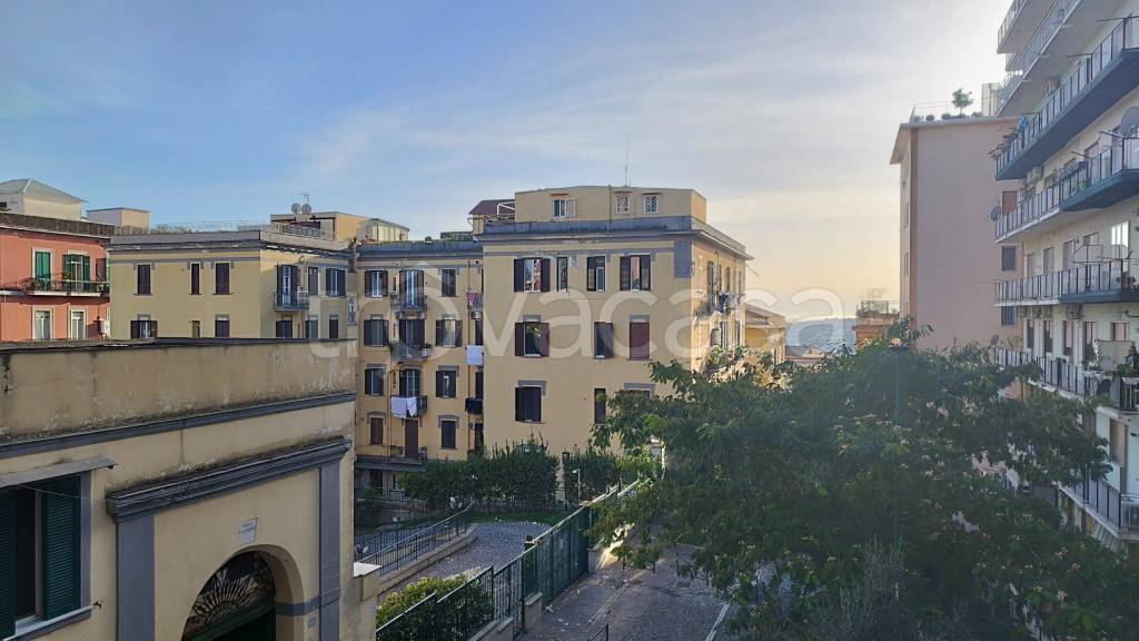 Appartamento in vendita a Napoli via Annibale Caccavello, 7