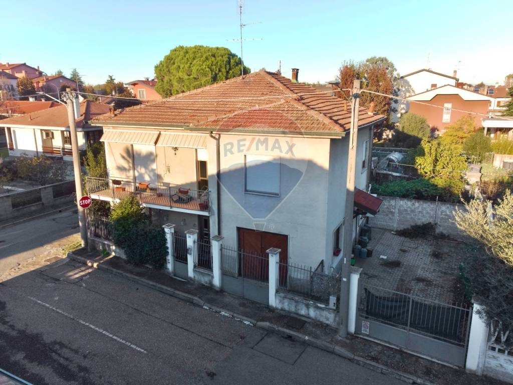 Villa in vendita a Rescaldina via mazzini, 30