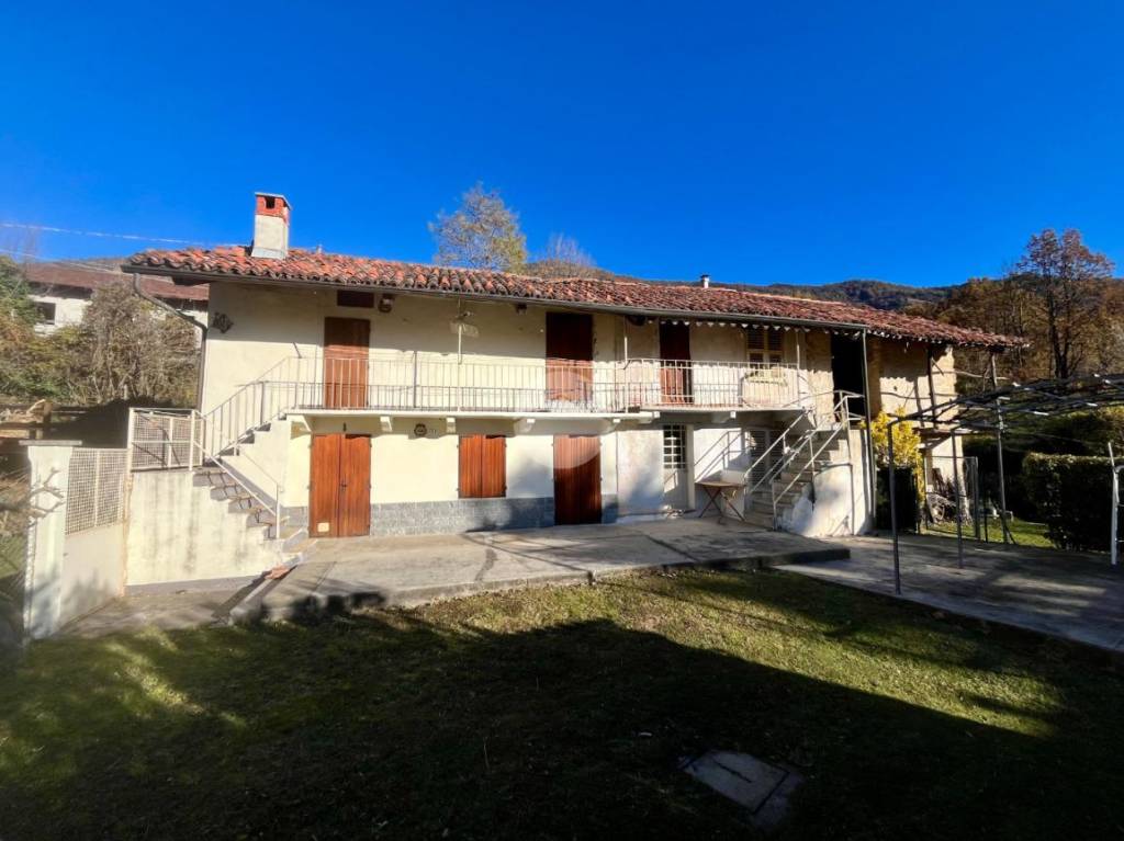 Casa Indipendente in vendita a Val della Torre via Trucco Rossato, 100