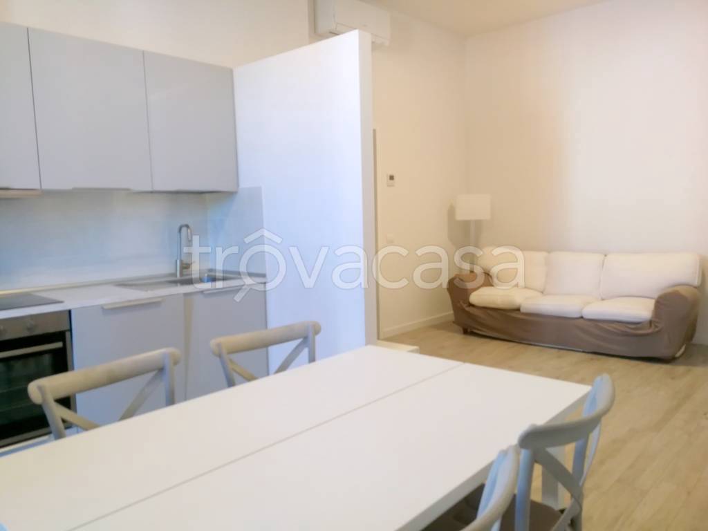 immagine annuncio 1 di 12