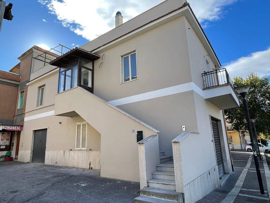 Appartamento in vendita ad Albano Laziale via del Mare, 137