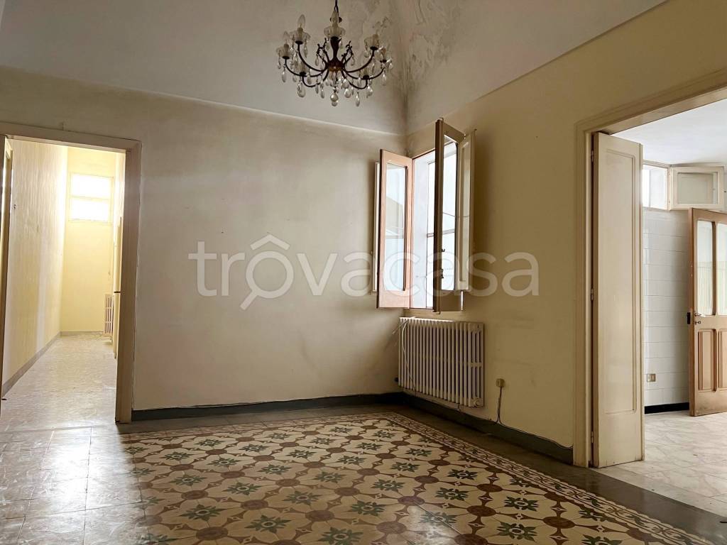 Casa Indipendente in vendita a Parabita via Pisa