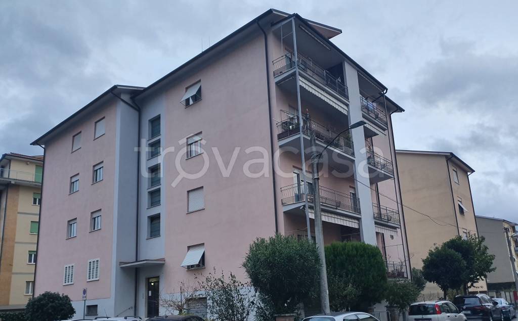 Appartamento in vendita a Rieti via Michele Paolessi