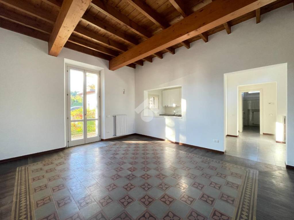 Appartamento in vendita a Bregnano via Roma, 17