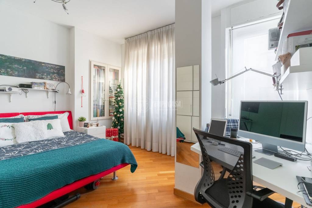 Appartamento in vendita a Milano via Giosuè Borsi, 8