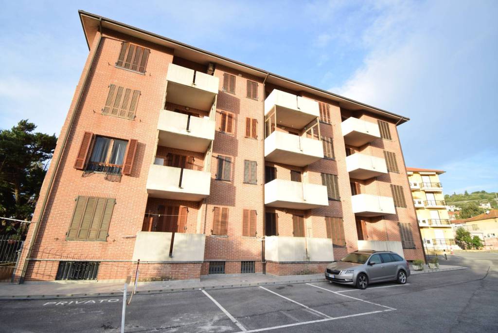 Appartamento in vendita a San Bartolomeo al Mare via del Carrubo, 6