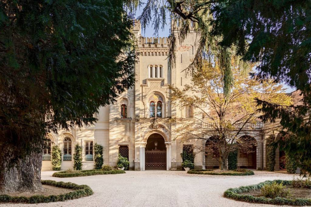 Villa Bifamiliare in vendita a Manerbio piazza Italia