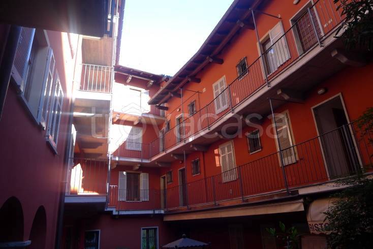Appartamento in vendita a Verbania piazza San Vittore, 3