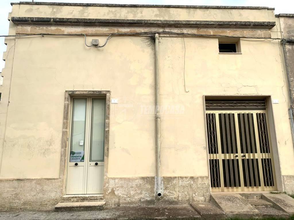 Casa Indipendente in vendita a Vernole via Pascoli, Acquarica di Lecce 5