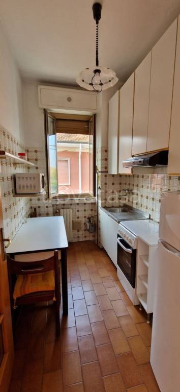 Appartamento in vendita a Segrate via Toscana, 36
