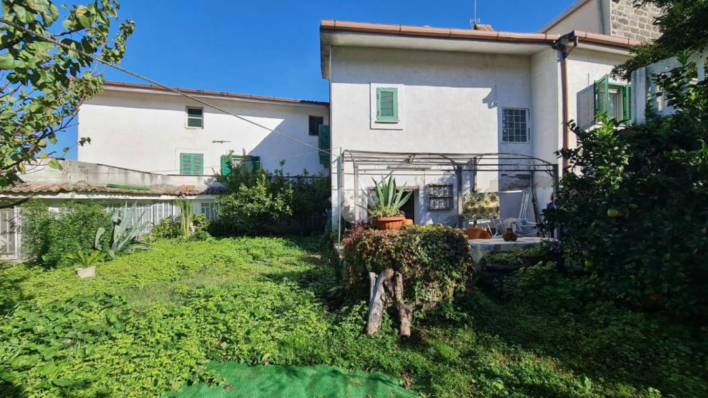Casa Indipendente in vendita a Sant'Agata de' Goti contrada Fagnano, 14
