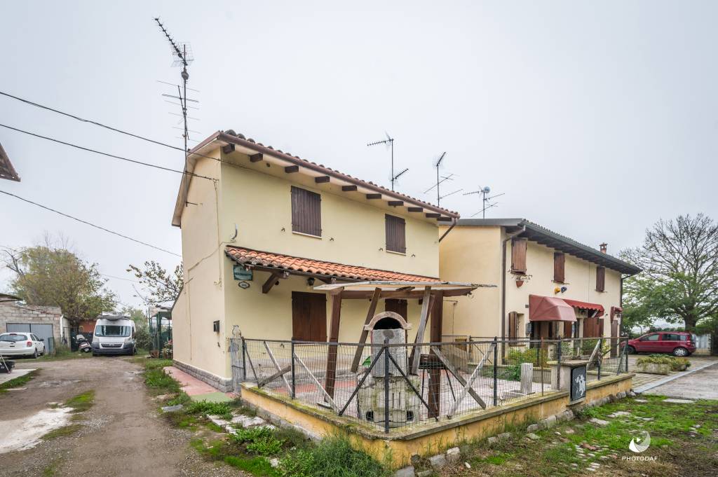 Villa a Schiera in vendita a San Pietro in Casale via Bolognetti, 362
