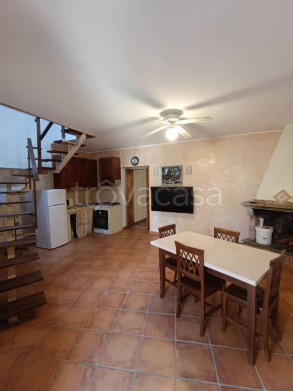 Appartamento in vendita a Crotone via Giuseppe Suriano, 4