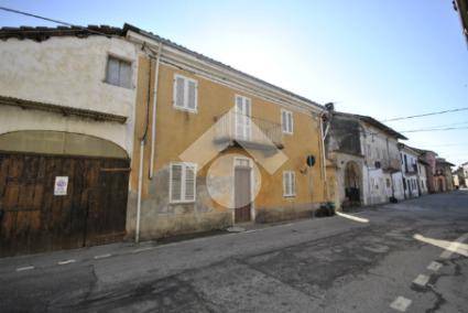 Casa Indipendente in vendita a Crescentino via Cavour, 7