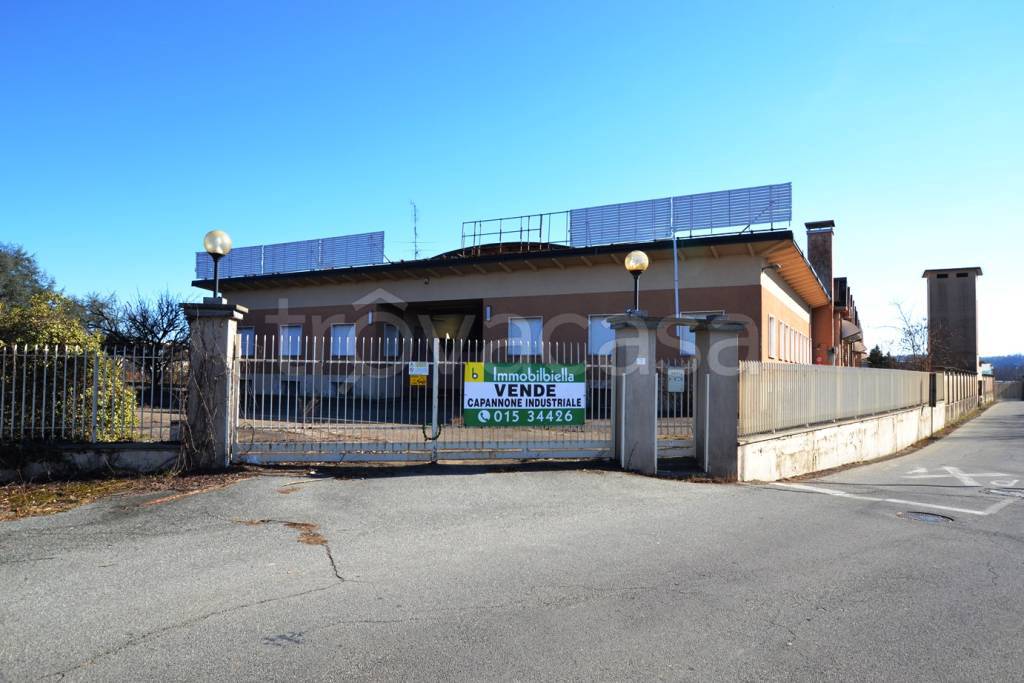 Capannone Industriale in vendita a Quaregna Cerreto via Fiume, 1