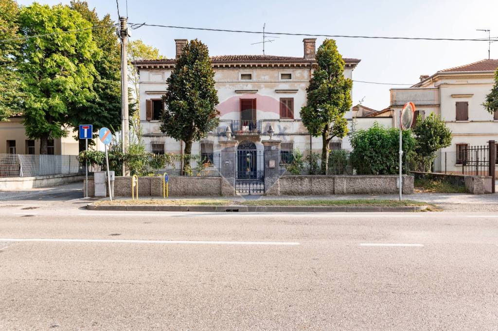 Casa Indipendente in vendita a Marcaria via Vittorio Veneto, 48