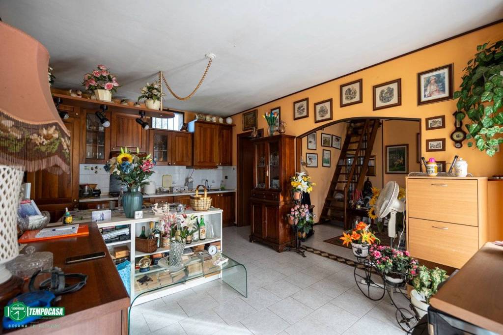 Appartamento in vendita a Besana in Brianza via Cardinale Federico Borromeo, 28U