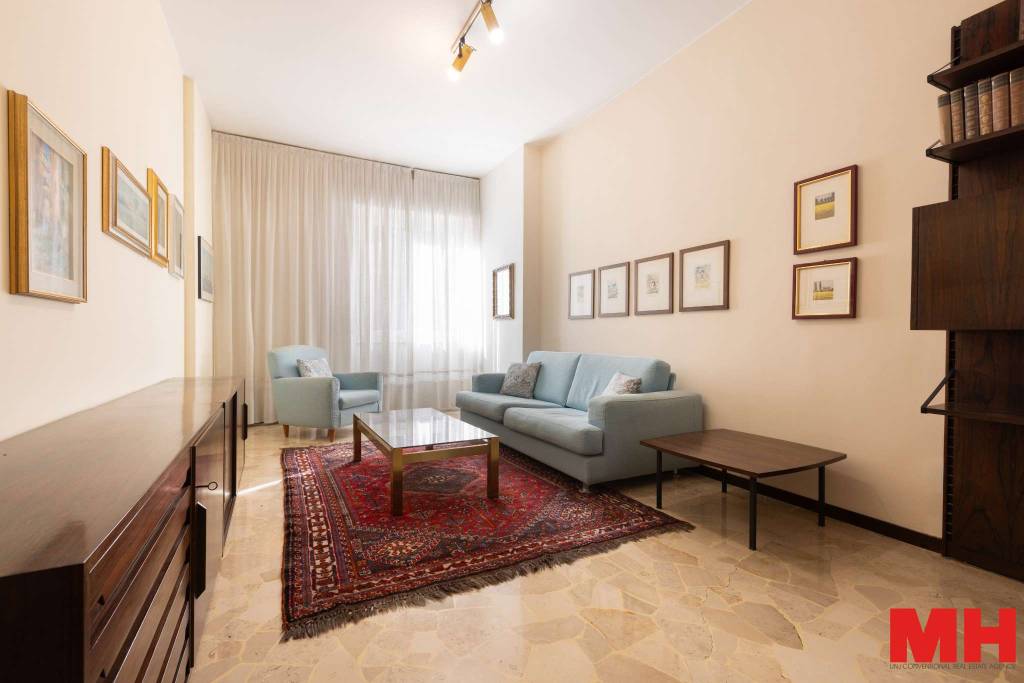 Appartamento in vendita a Milano via Govone 58