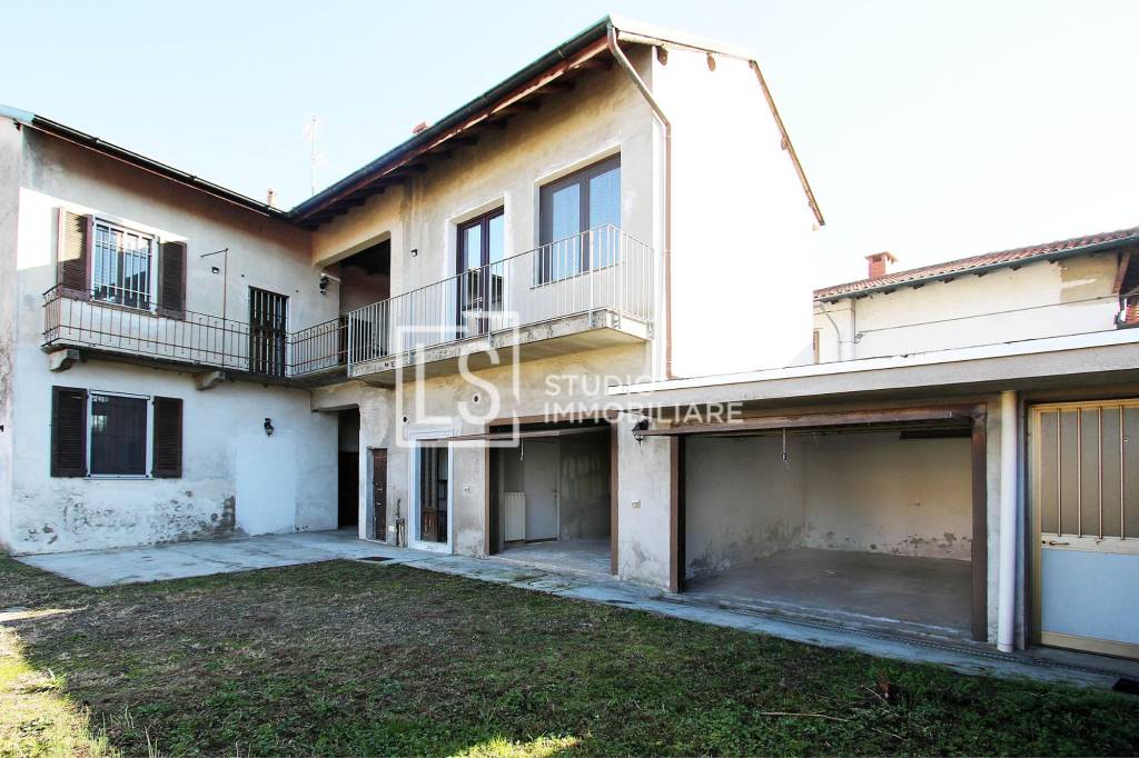 Villa in vendita a Robecchetto con Induno via Magenta, 64