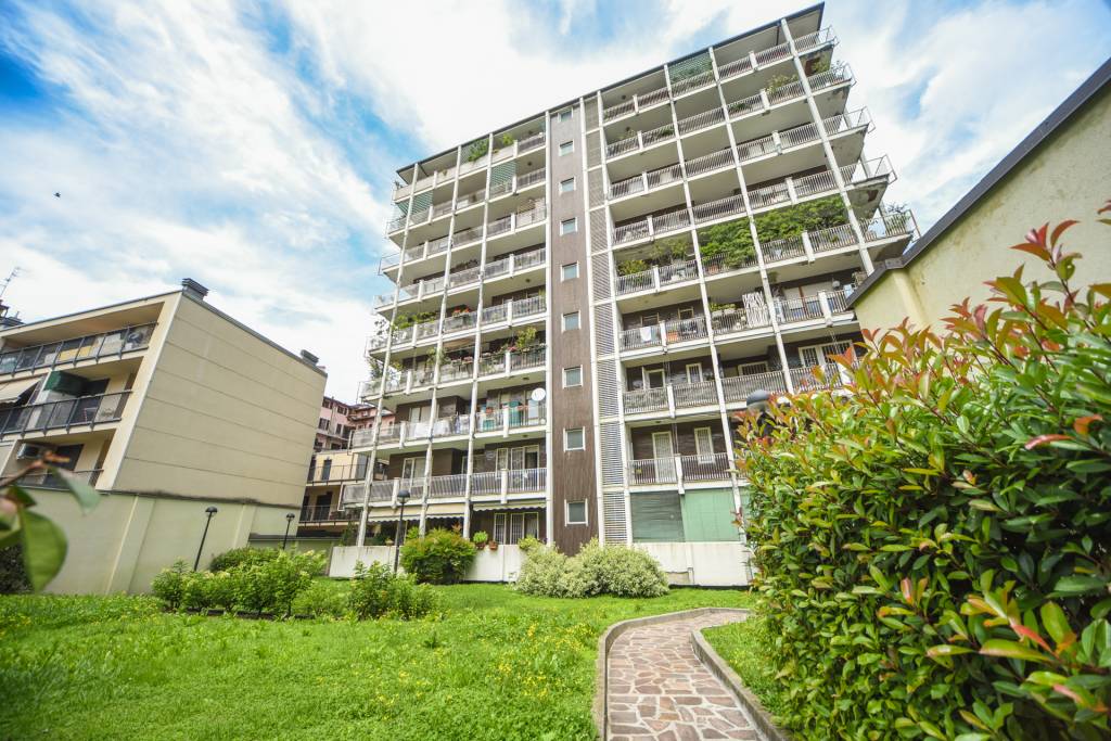 Appartamento in vendita a Milano via Giovanni Battista Piranesi, 33
