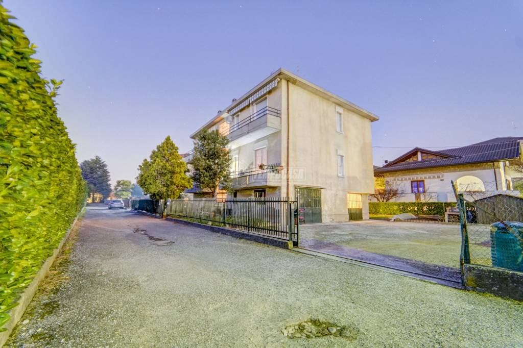 Appartamento in vendita a Cassano Magnago via novara 8