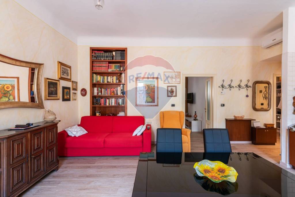 Appartamento in vendita a Milano via Marco Aurelio, 56