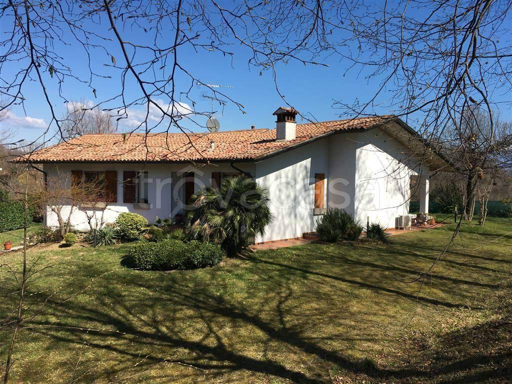 Villa in vendita a Soiano del Lago via castellana