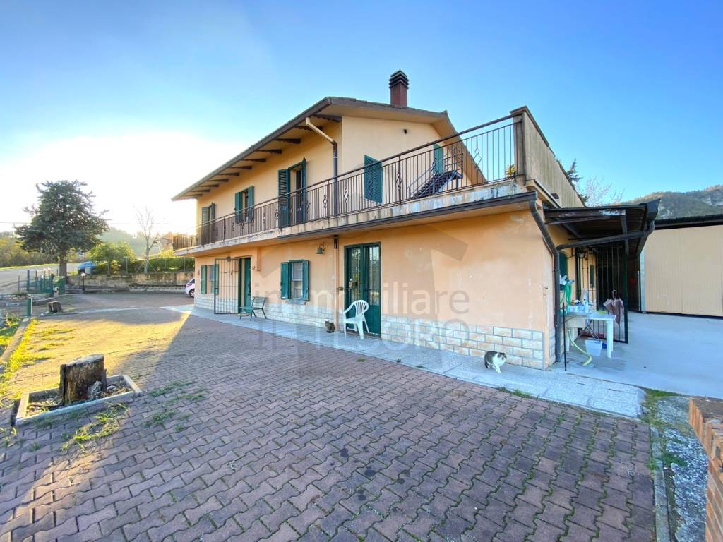 Villa in vendita a San Leo strada Palena