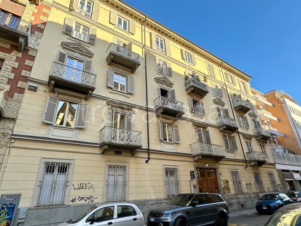Appartamento in vendita a Torino via San Quintino, 44