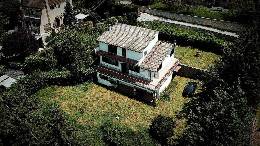 Villa in vendita a Montereale casale d'Abruzzo