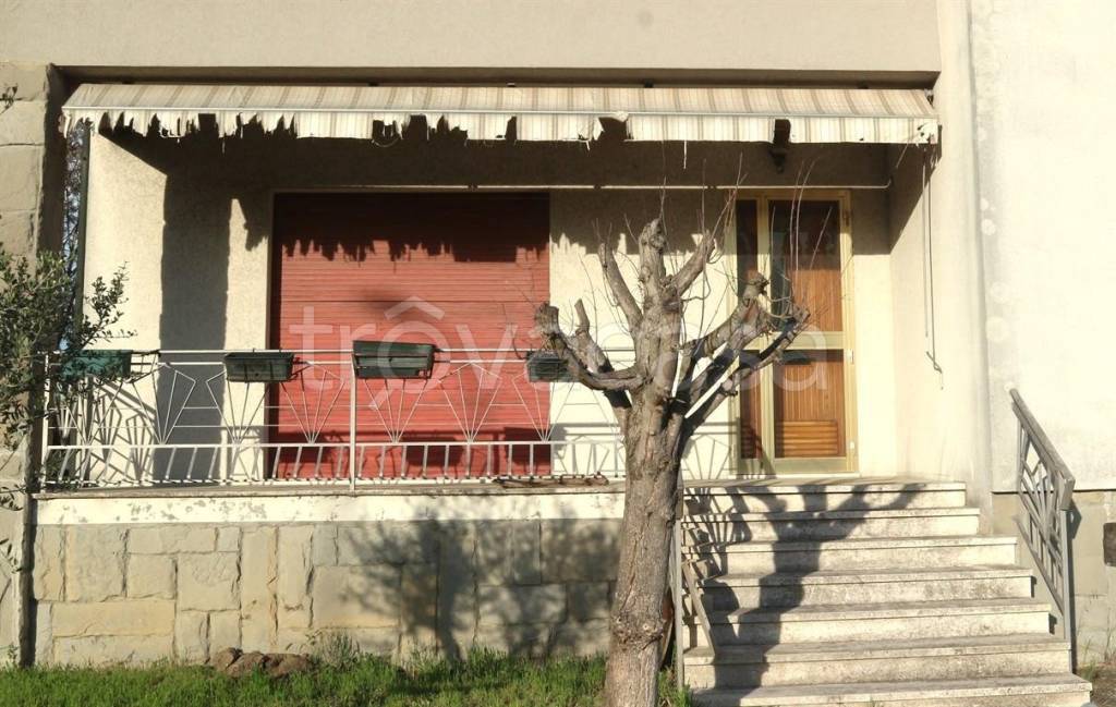 Casa Indipendente in vendita a Conselice via Bastia, 353