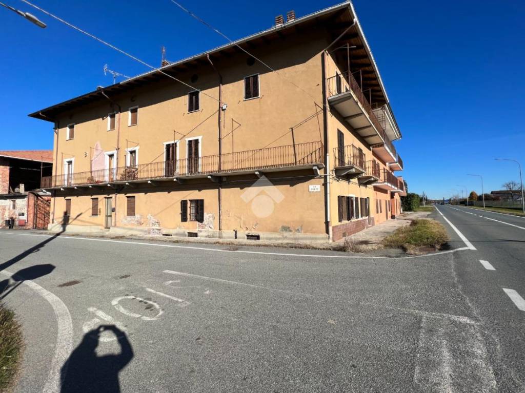Appartamento in vendita a Roasio via Dante Alighieri, 4