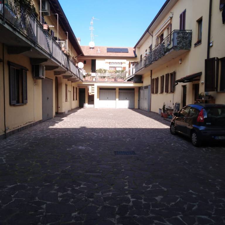 Appartamento in vendita a Cesano Maderno via Parini
